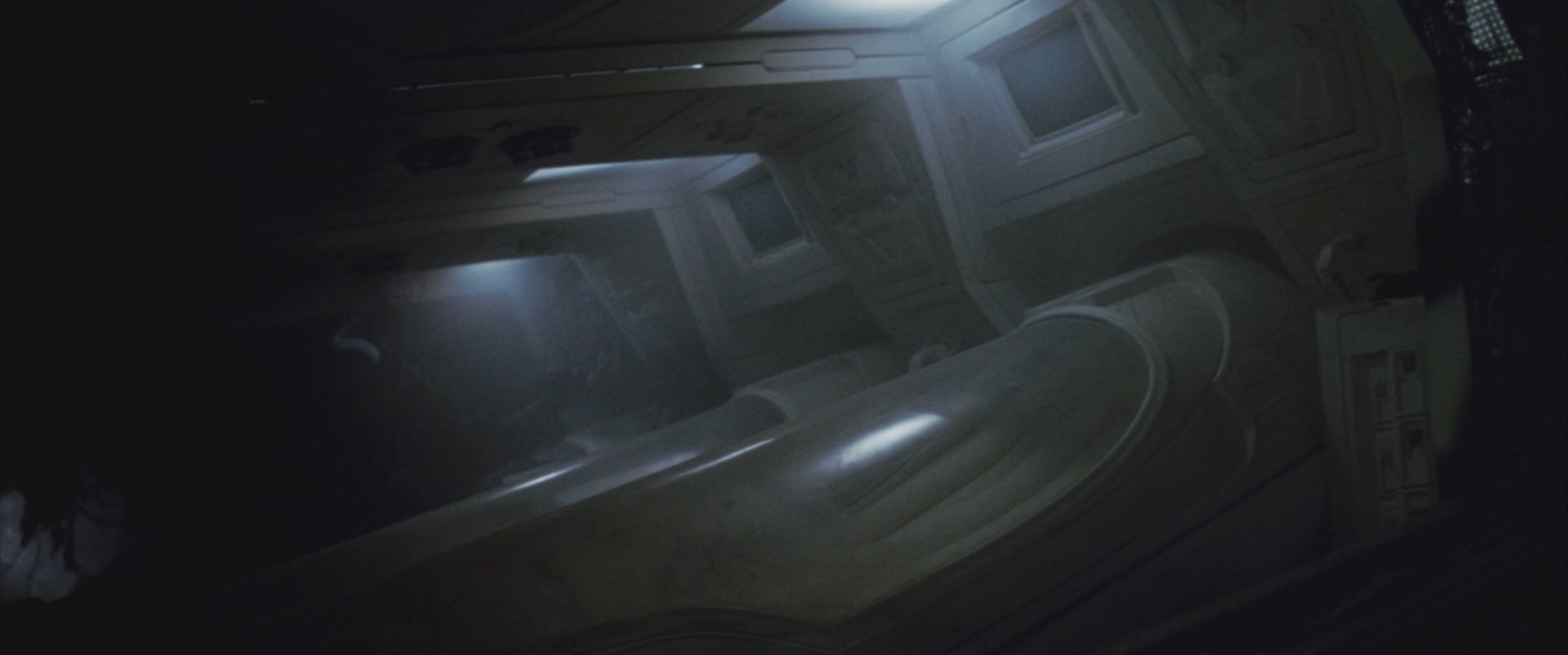 «Чужой 3» Дэвид Финчер (1992)